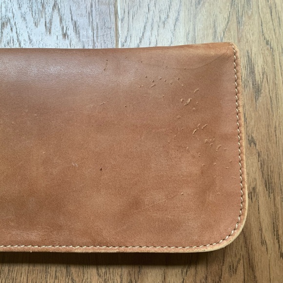 Jos. A. Bank genuine leather tie and scarf travel case - Picture 4 of 4